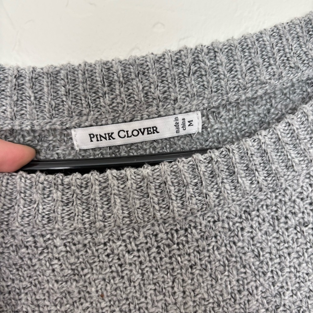 Pink Clover Textured Knit Sweater in Gray